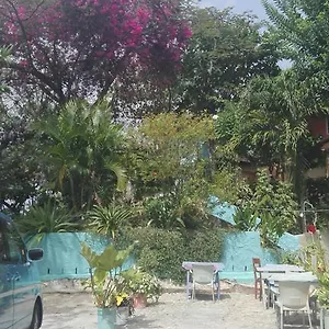 Blue Mango Cottages Pensionat